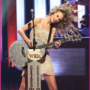 BASIX Black Label Strapless silver cream sequin beaded TAYLOR SWIFT Dress